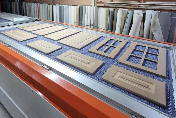 Мебельщики Сибири выбирают PIN-системы укладки заготовок TZM